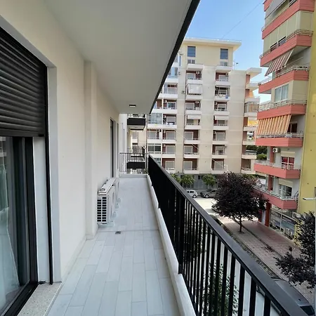 Modern In * Vlorë