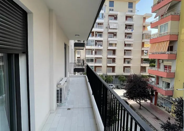Modern In * Vlorë