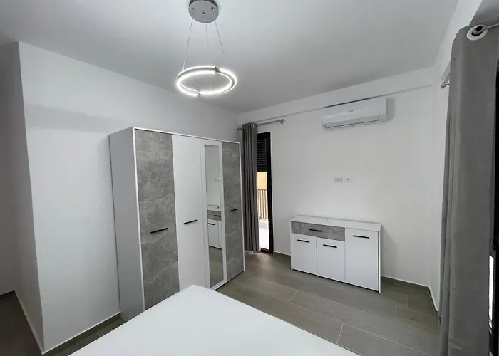 Appartement Modern In Vlorë